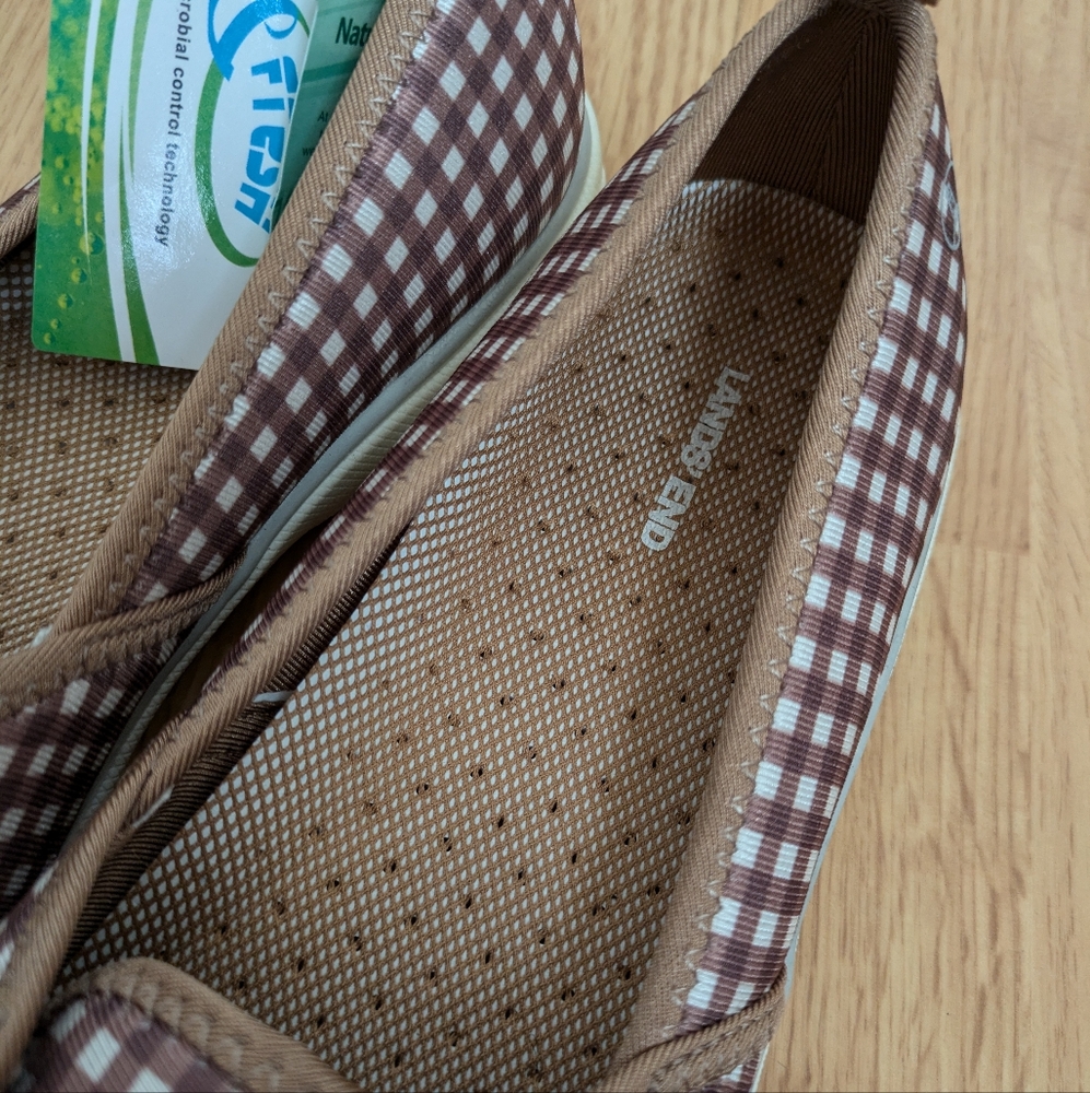 🆕 Land's End Women's Checkered Tan Brown White Flats Shoes Size 10 - Picture 7 of 16